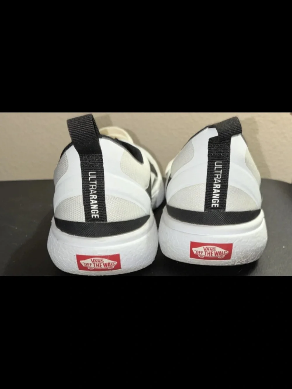 Vans Ultra Range Sneakers; men’s 7.5; women’s 9; white; black;